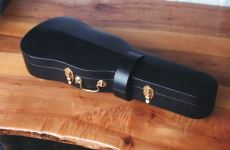 Thompson Machine gun case.jpg Thompson Machine gun case.jpg